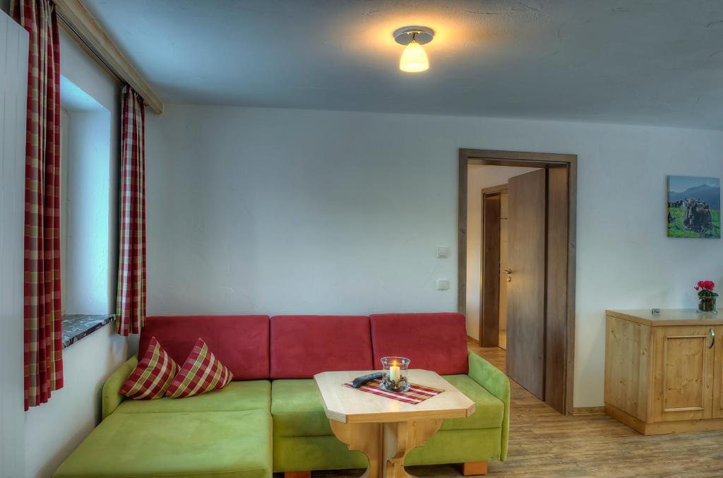 Ferien-Schloessle Michaela Apartment Riezlern Room photo